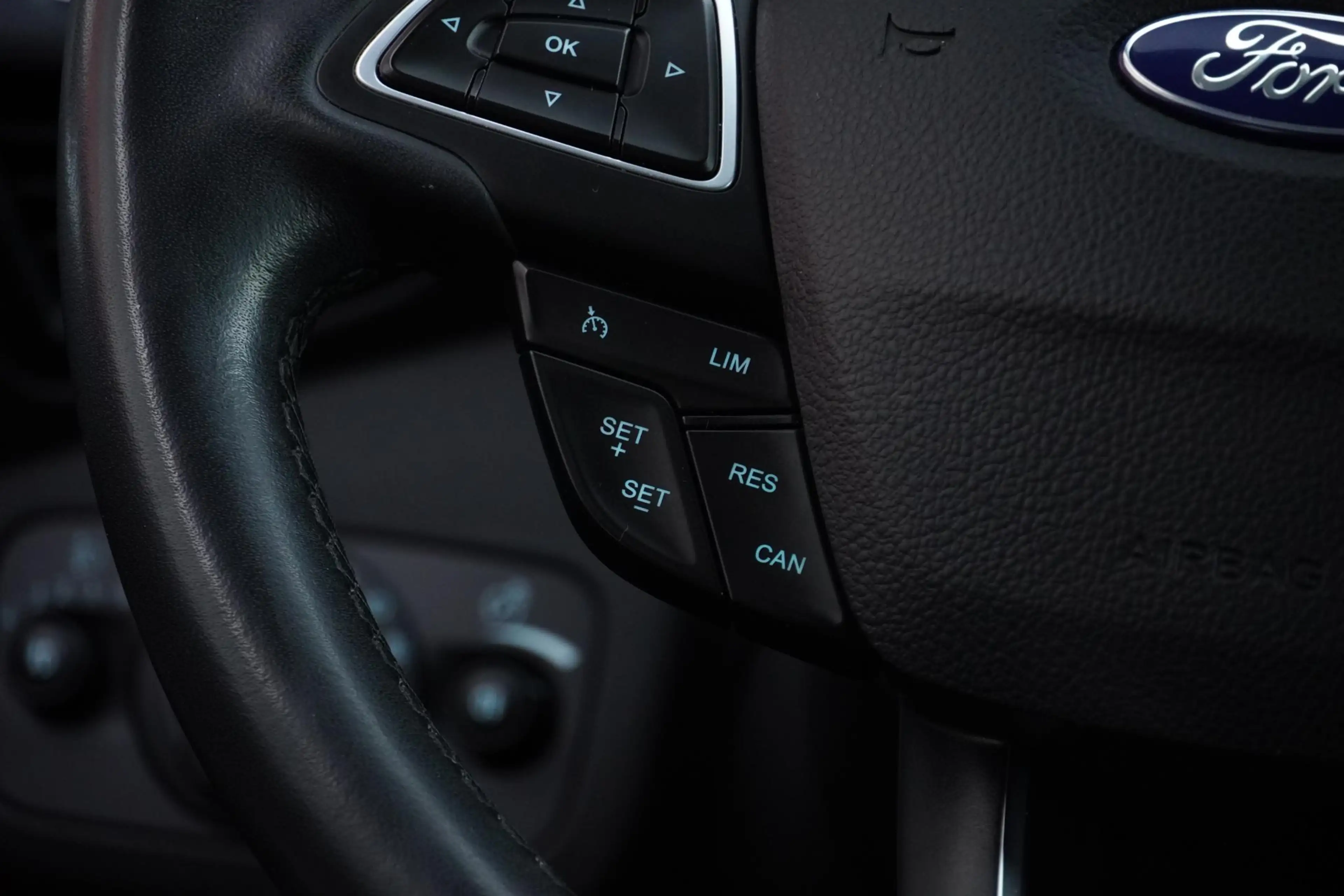 Ford C-Max 1.0 Titanium Navi Cruise PDC Nieuwe Distributierie — photo 15