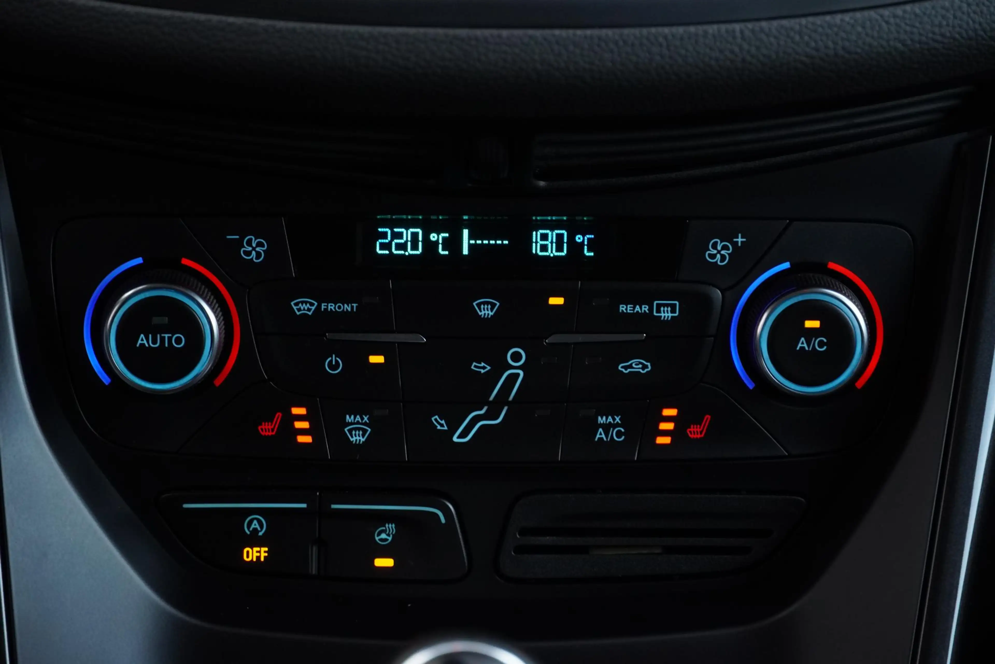 Ford C-Max 1.0 Titanium Navi Cruise PDC Nieuwe Distributierie — photo 8