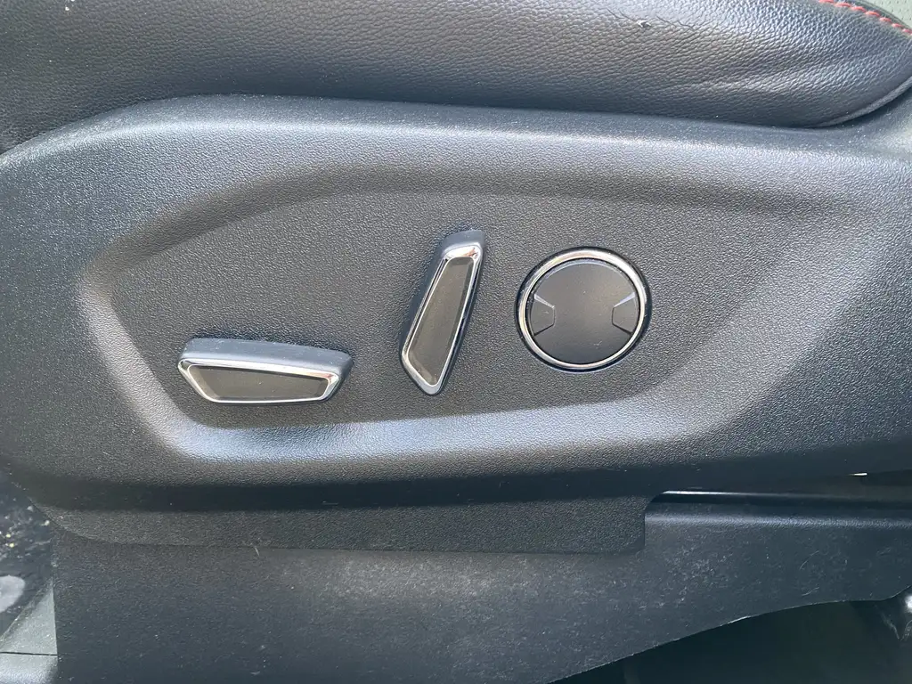 2018 Ford Explorer XLT | Remote Keyless Entry | Rear Cam | SYNC 3 — photo 8