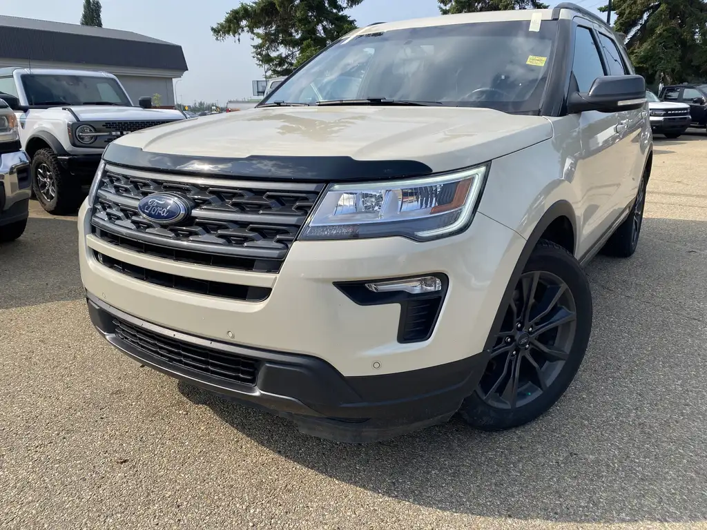 2018 Ford Explorer XLT | Remote Keyless Entry | Rear Cam | SYNC 3 — photo 2