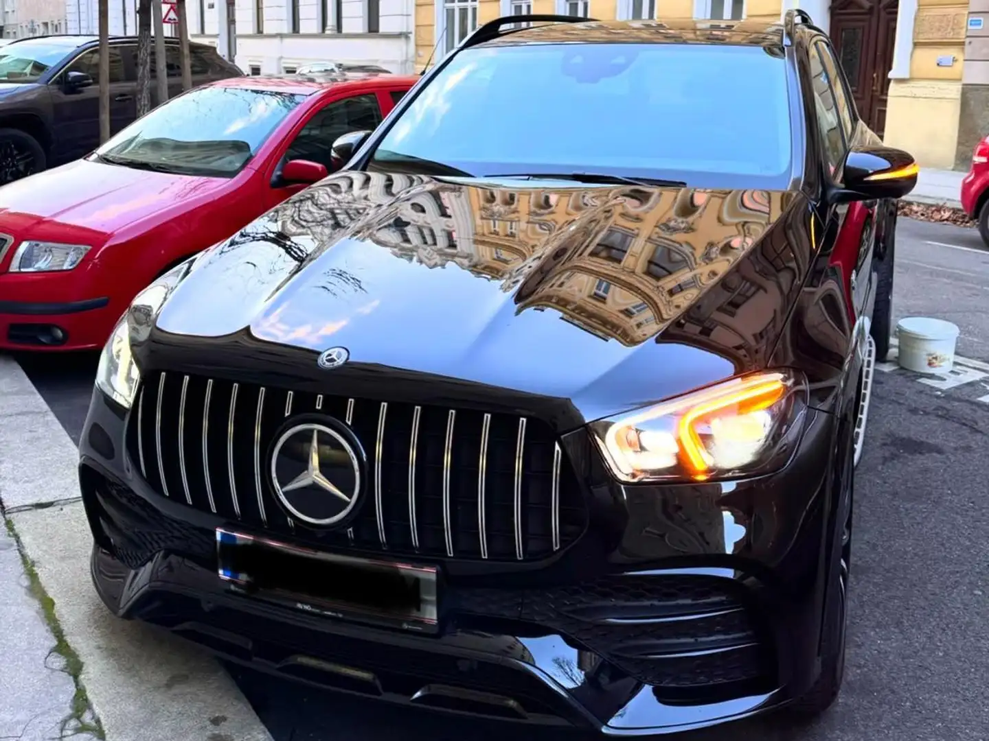 Mercedes-Benz GLE 350 GLE 350 d 4Matic Aut. Schwarz - 1