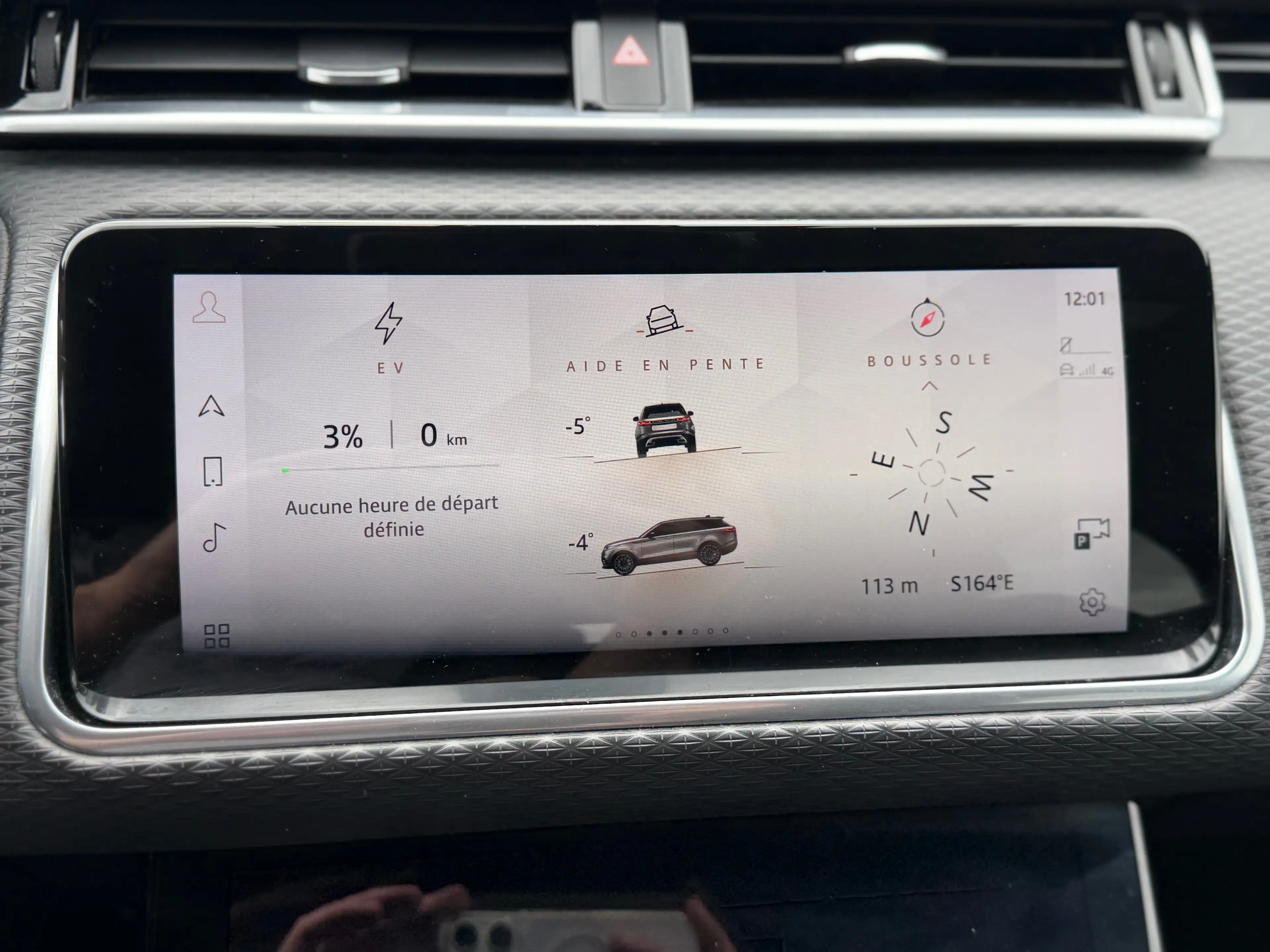Land Rover Range Rover Velar — photo 14