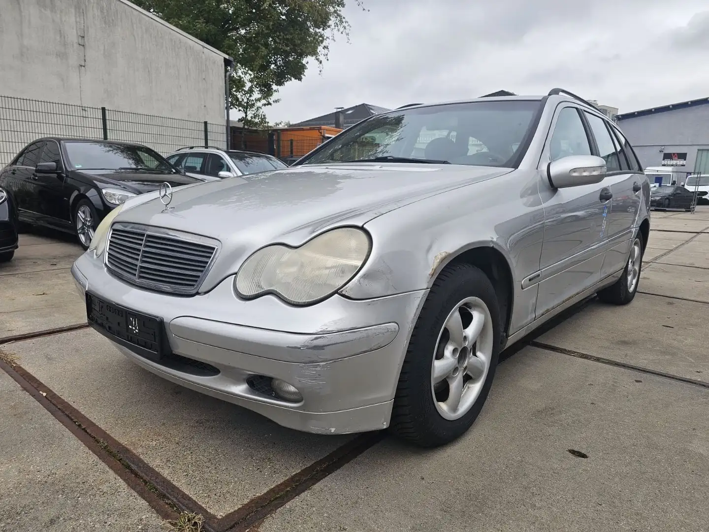 Mercedes-Benz C 200 C -Klasse T-Modell HU 03/27.Garantie Silber - 1