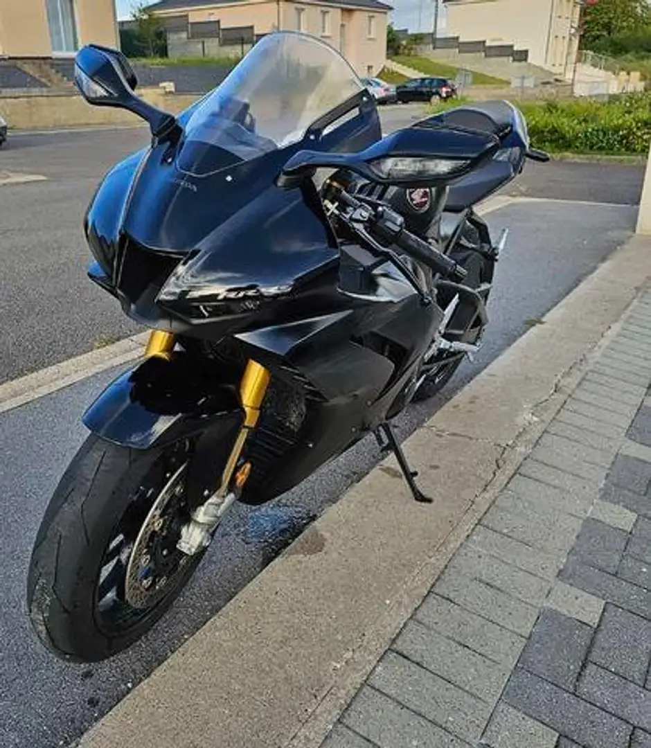 Honda CBR 1000 CBR1000RR-R SP Schwarz - 2