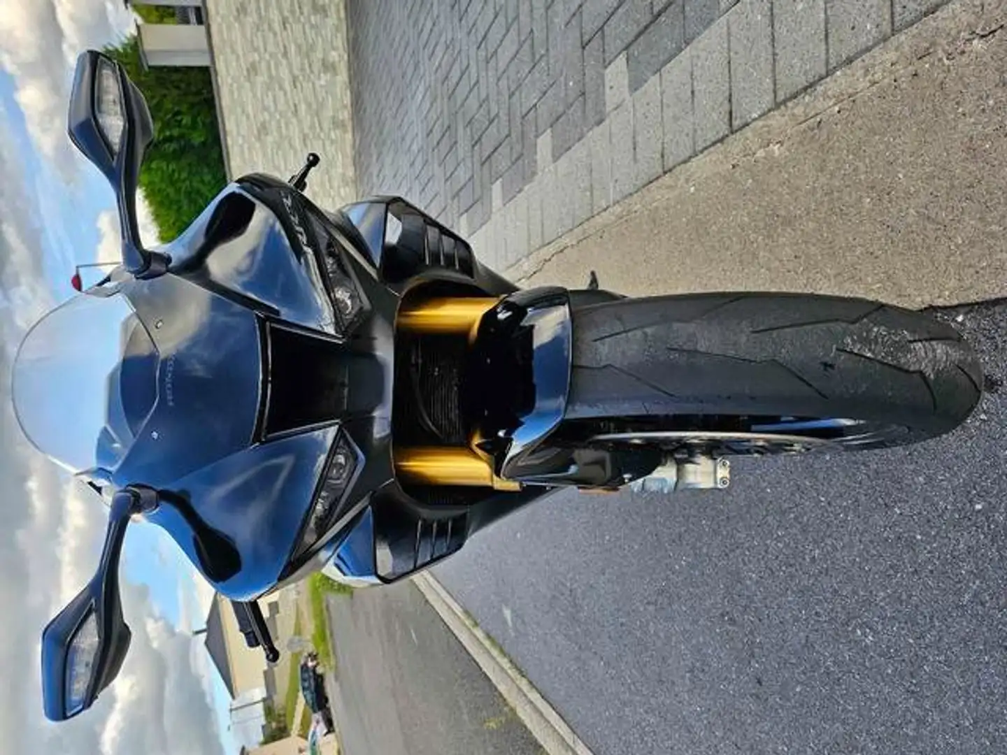 Honda CBR 1000 CBR1000RR-R SP Schwarz - 1