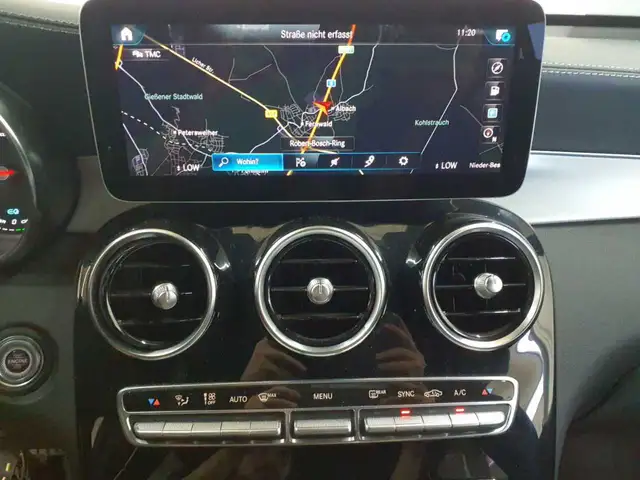 Mercedes-Benz GLC view 12