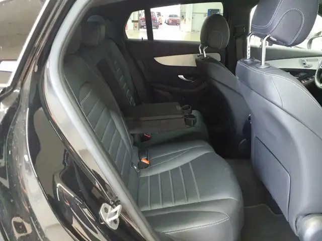 Mercedes-Benz GLC view 13