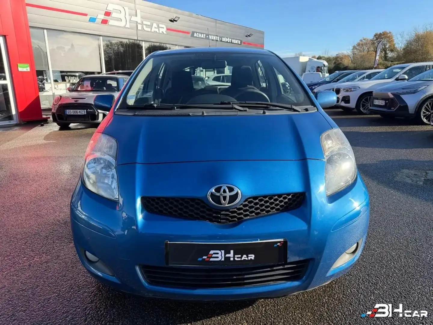 Toyota Yaris 1.4 D4D 90 CH MILLENIUM Gris - 2