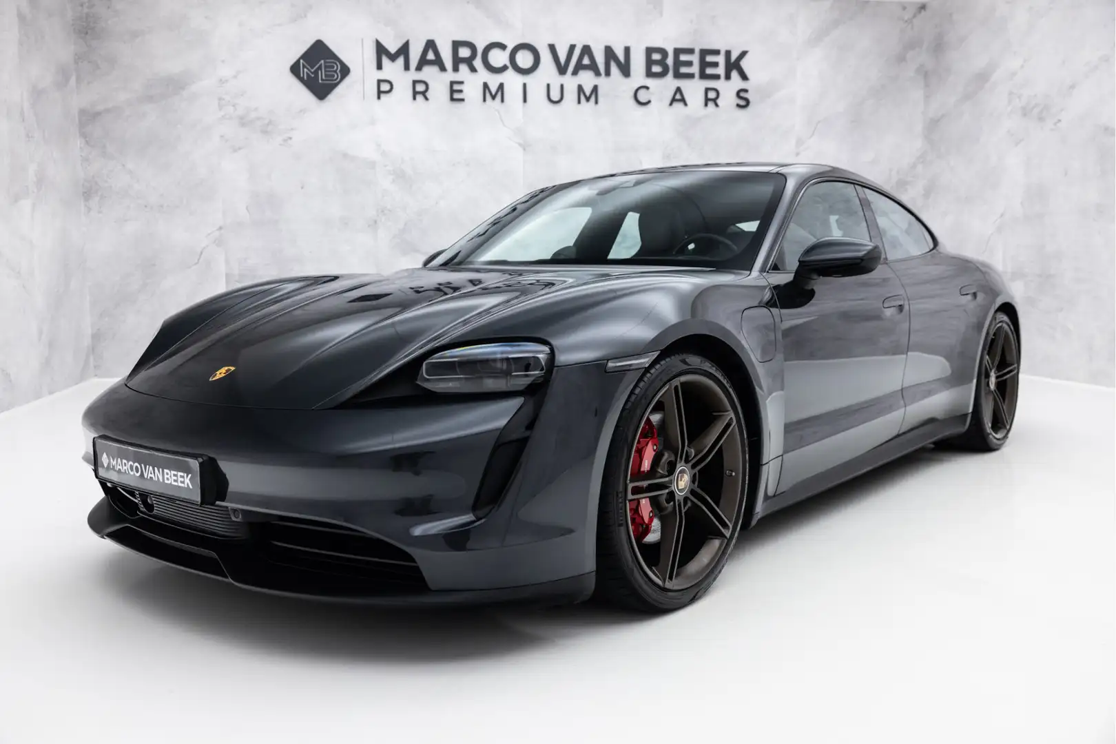 Porsche Taycan 4S Performance 93 kWh | Pano | Bose | ACC | 20" Grau - 1