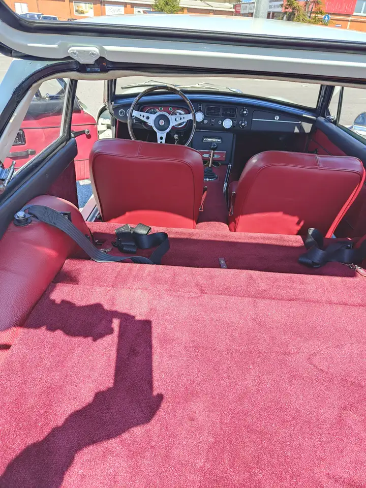 MG MGB 1800 Gt, foto 9