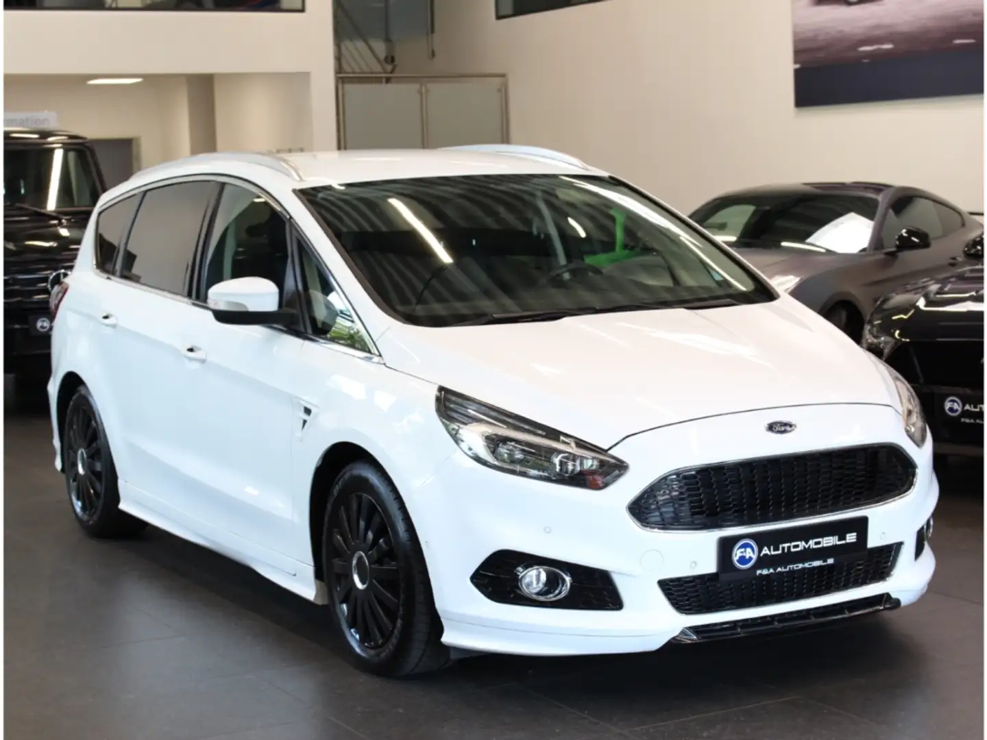 Ford S-Max Titanium 2.0 TDCi 7-Sitzer 2.Hand*AHK*LED White - 2