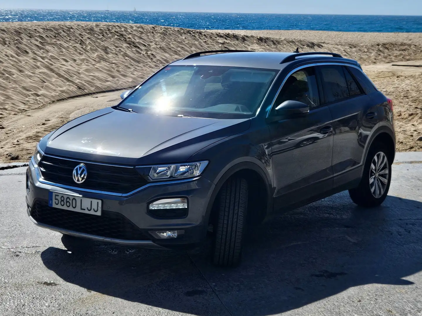 Volkswagen T-Roc T-Roc 1.6TDI Advance Advance Gris - 2