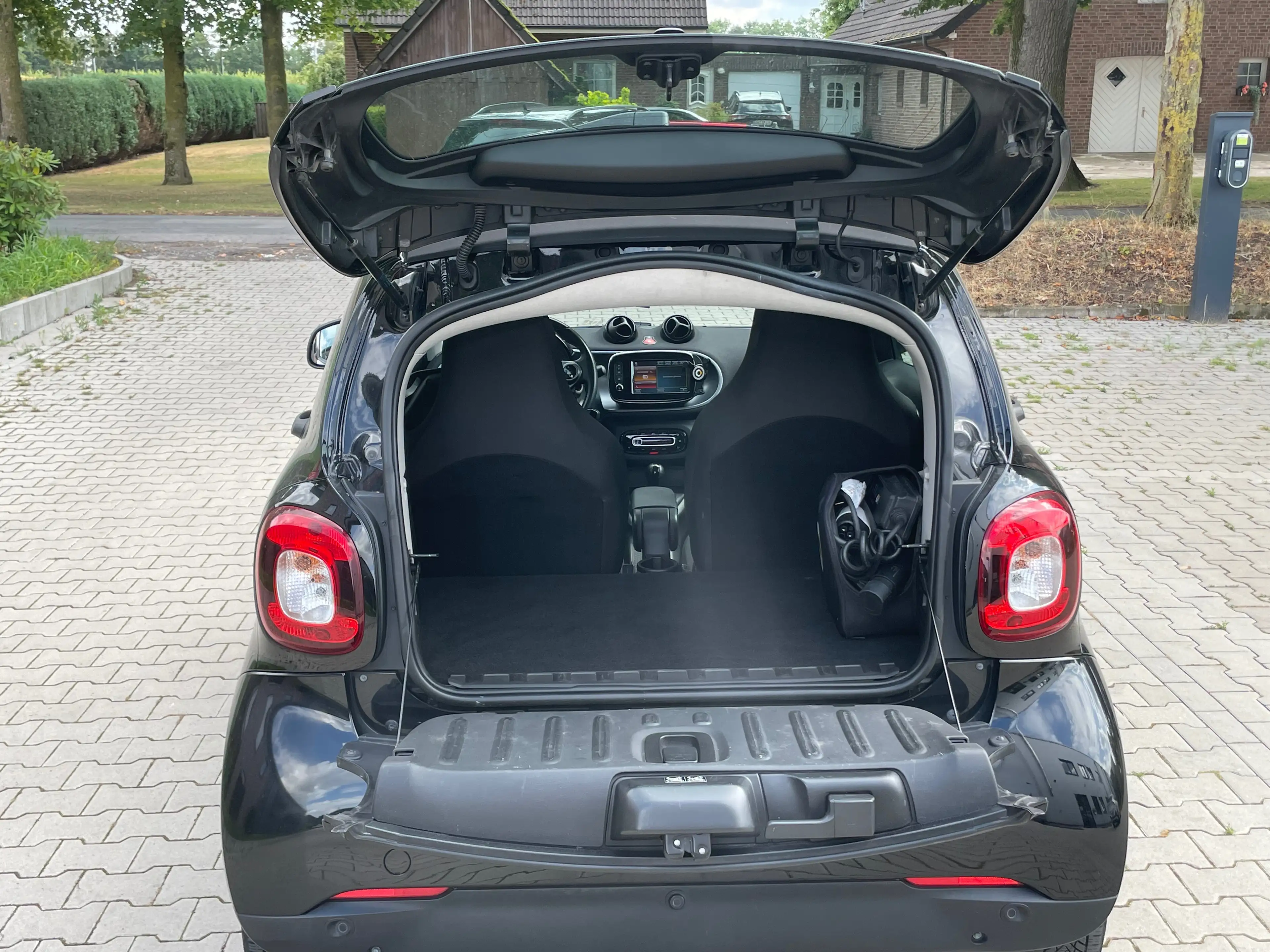 smart forTwo electric drive / EQ (453.391) — photo 7