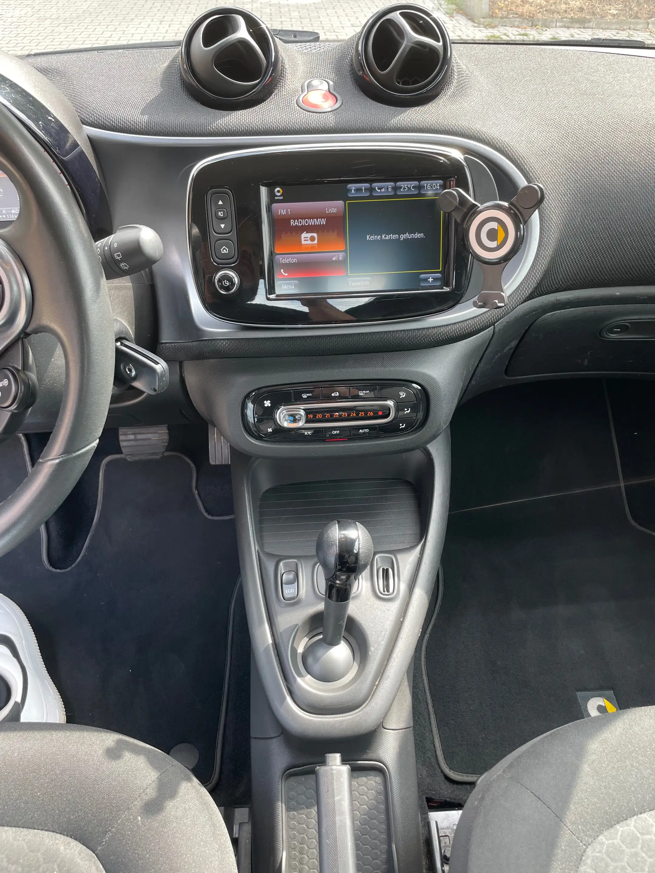 smart forTwo electric drive / EQ (453.391) — photo 9