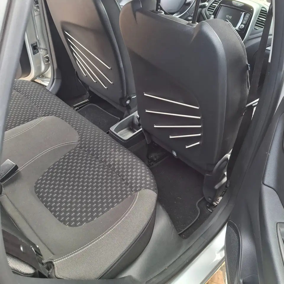 Renault Captur — photo 10