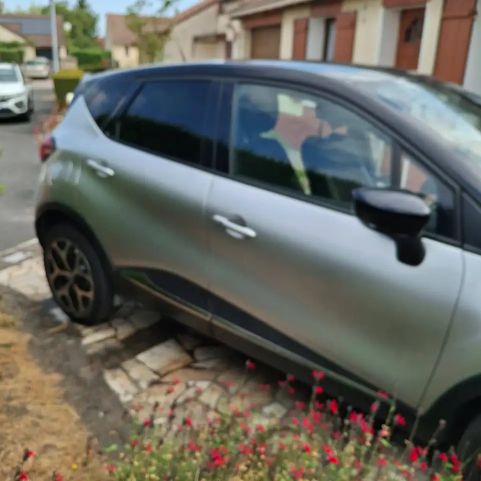 Renault Captur — photo 15