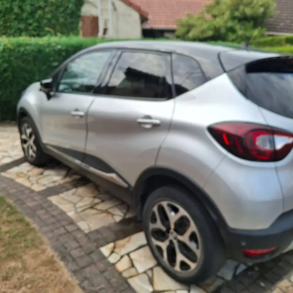 Renault Captur — photo 7