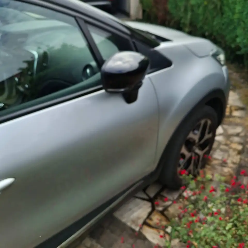 Renault Captur — photo 8