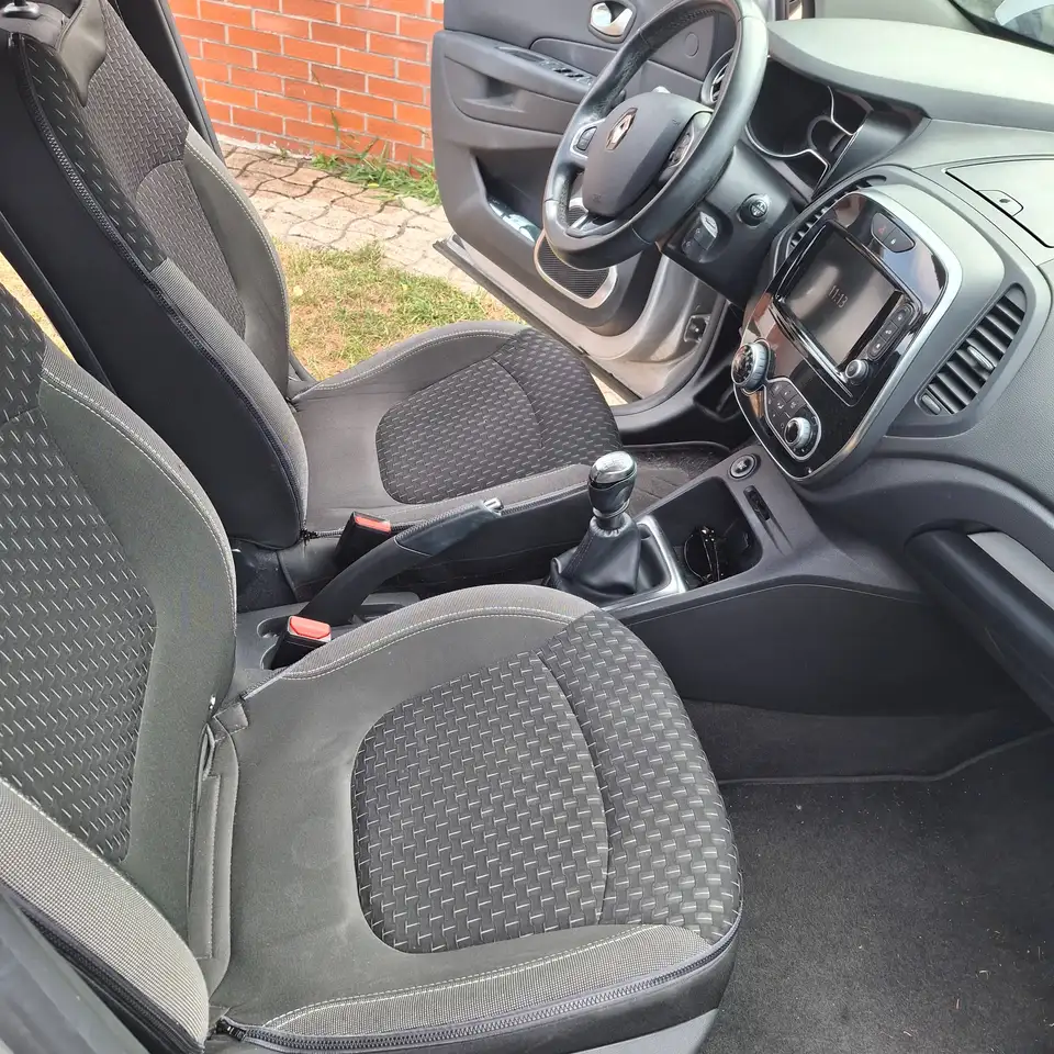 Renault Captur — photo 11
