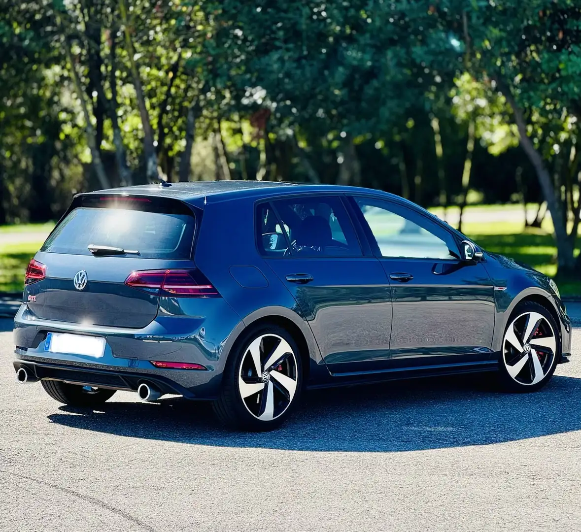 Volkswagen Golf GTI 2.0 TSI Performance DSG7 180kW - 1