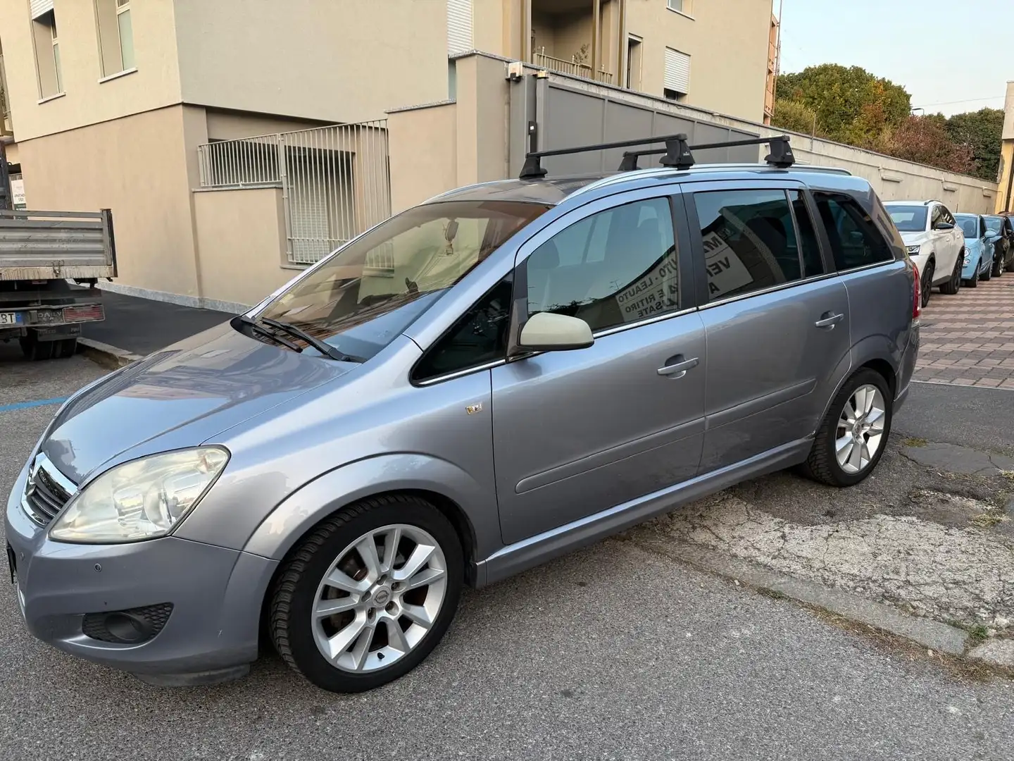 Opel Zafira 1.8 Cosmo 140cv - 7 POSTI - 1