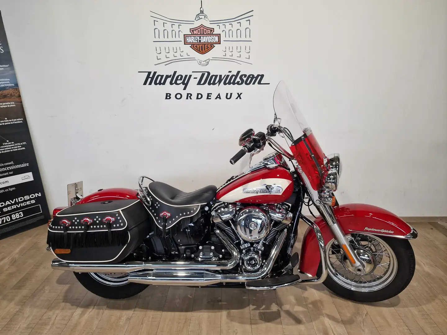 Harley-Davidson Hydra Glide Červená - 1