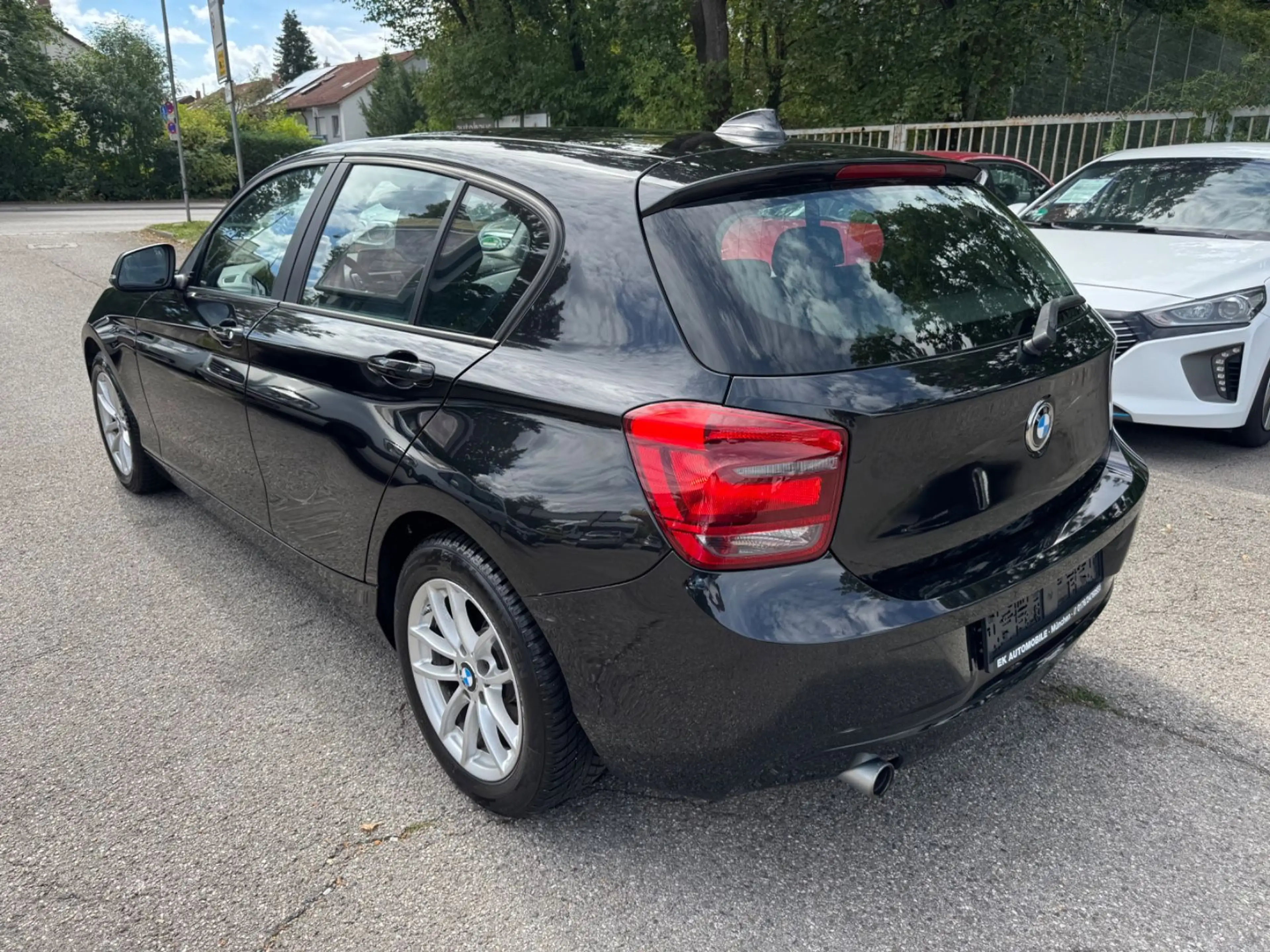 BMW 118 1 Limousine 5-trg. 118 d SHZ PDC AHK — photo 9