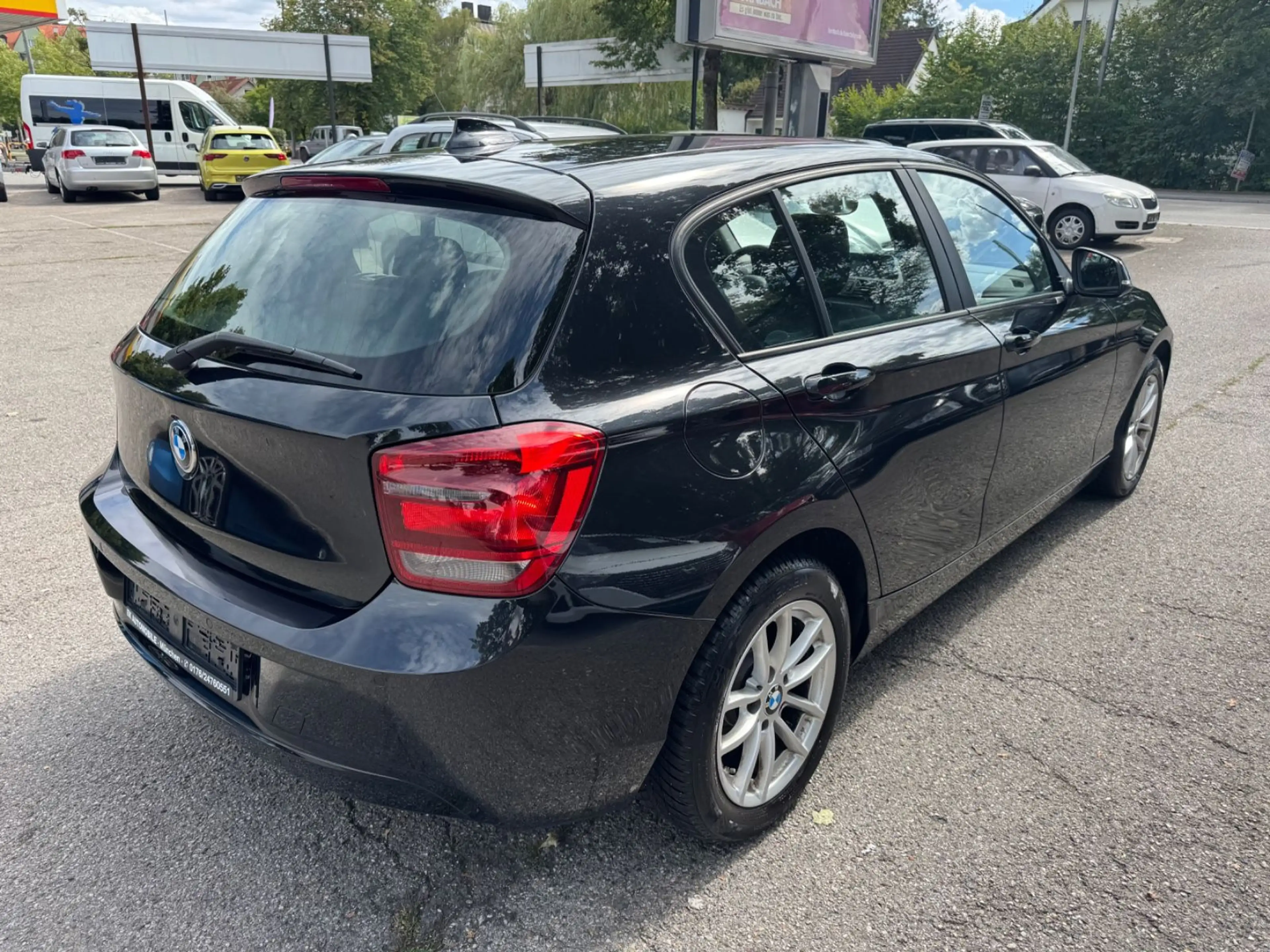 BMW 118 1 Limousine 5-trg. 118 d SHZ PDC AHK — photo 11