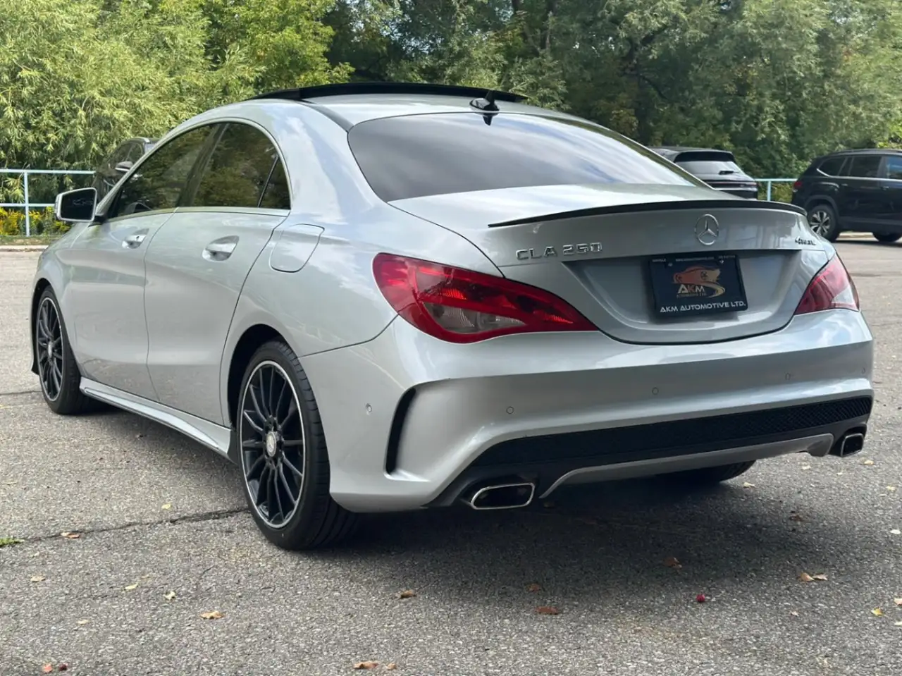 Mercedes-Benz CLA снимка Mercedes-Benz CLA