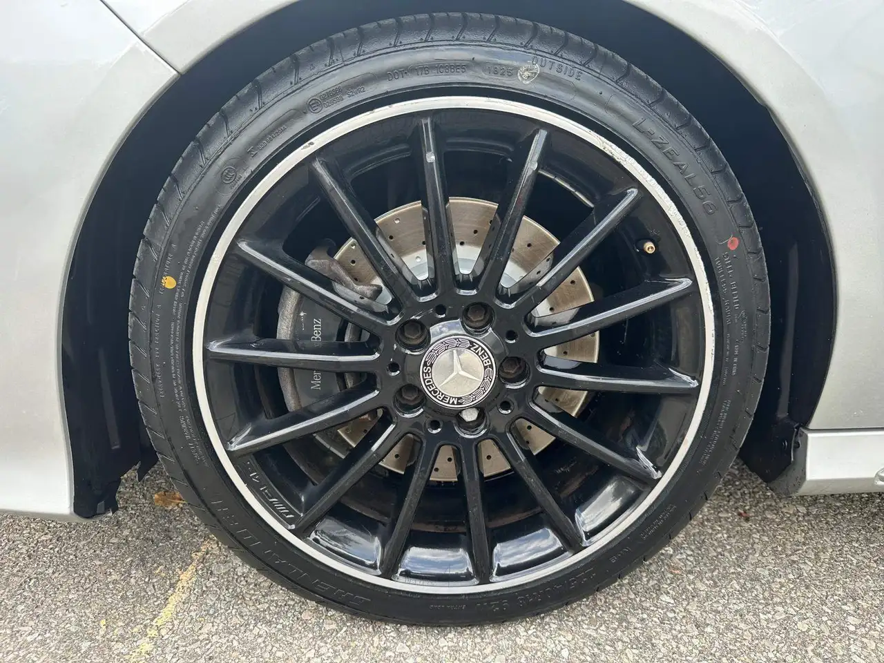 Mercedes-Benz CLA снимка Mercedes-Benz CLA