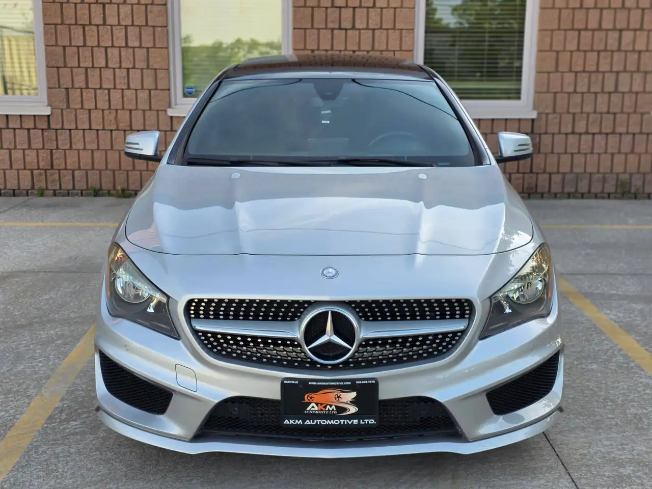 Mercedes-Benz CLA снимка Mercedes-Benz CLA
