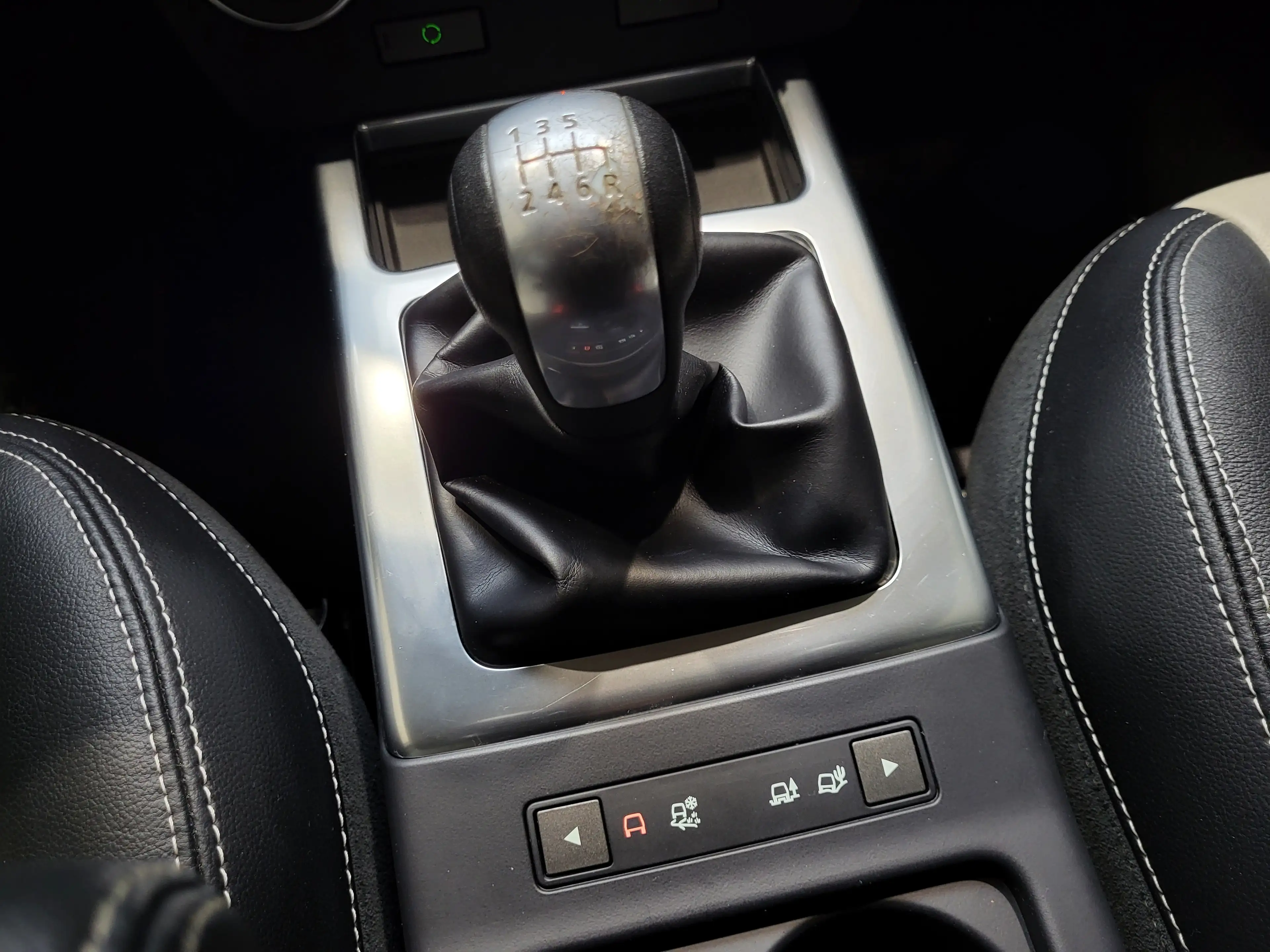 Land Rover Freelander 2.2 TD4 XS *Leder| Navi| Xenon| PDC| 6-Gang* — photo 10