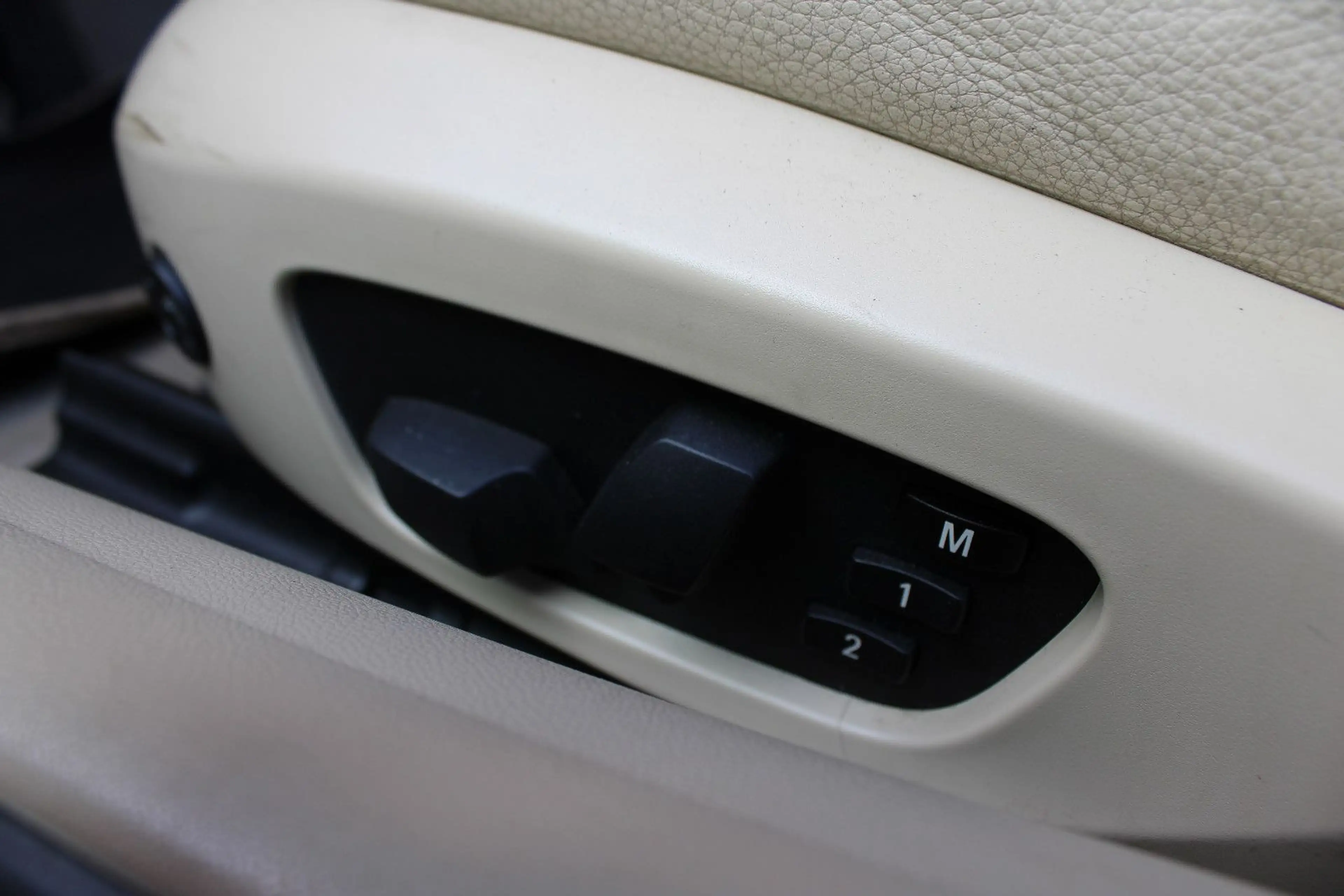 BMW 335 i E93 Cabrio N54 *M PAKET*TÜV NEU*HIFI* — photo 19