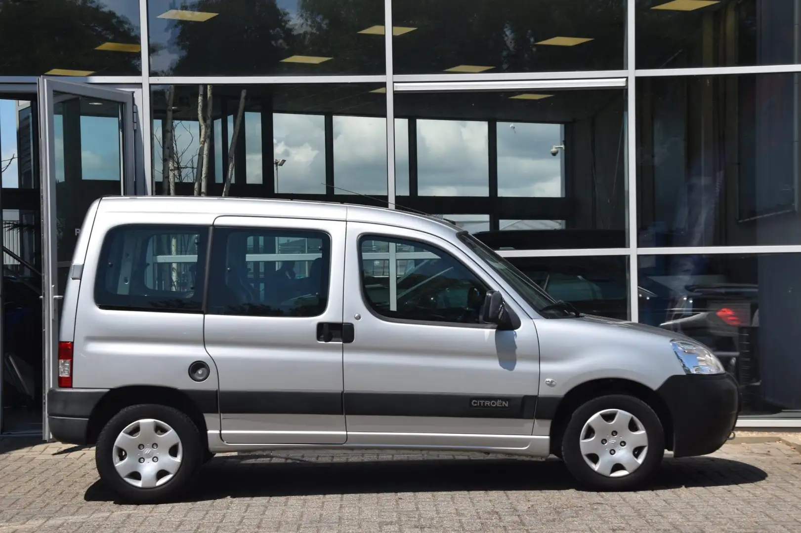 Citroen Berlingo 1.4i Multispace Cv 2x Schuifdeuren NAP 1ste Eigena Zwart - 2