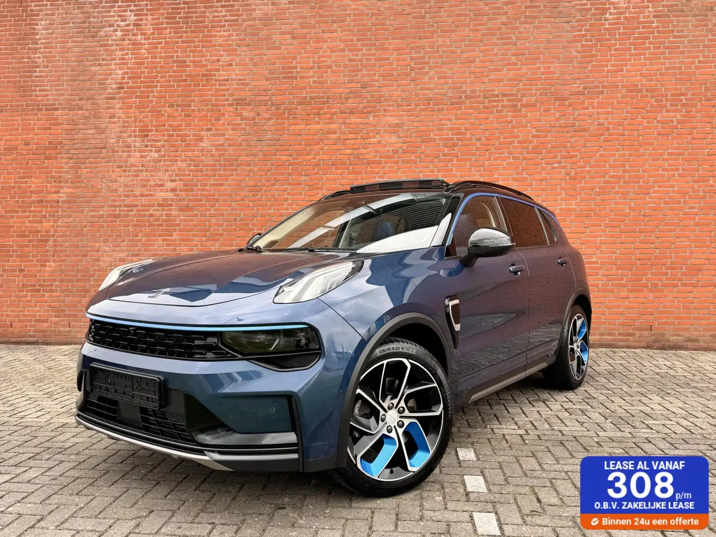 Lynk & Co 01 1.5 PLUG-IN HYBRID|360 CAMERA|PANO|CARPLAY| ACC Blauw - 1