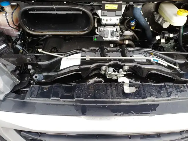 Peugeot Boxer view 5