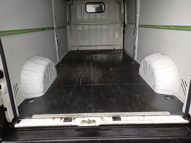 Peugeot Boxer view 7