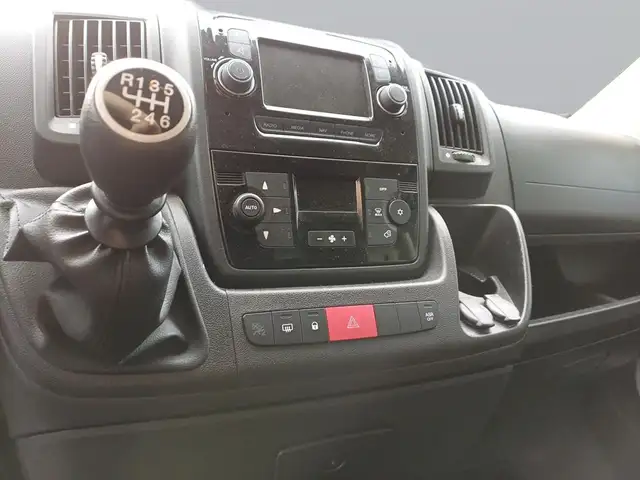 Peugeot Boxer view 12
