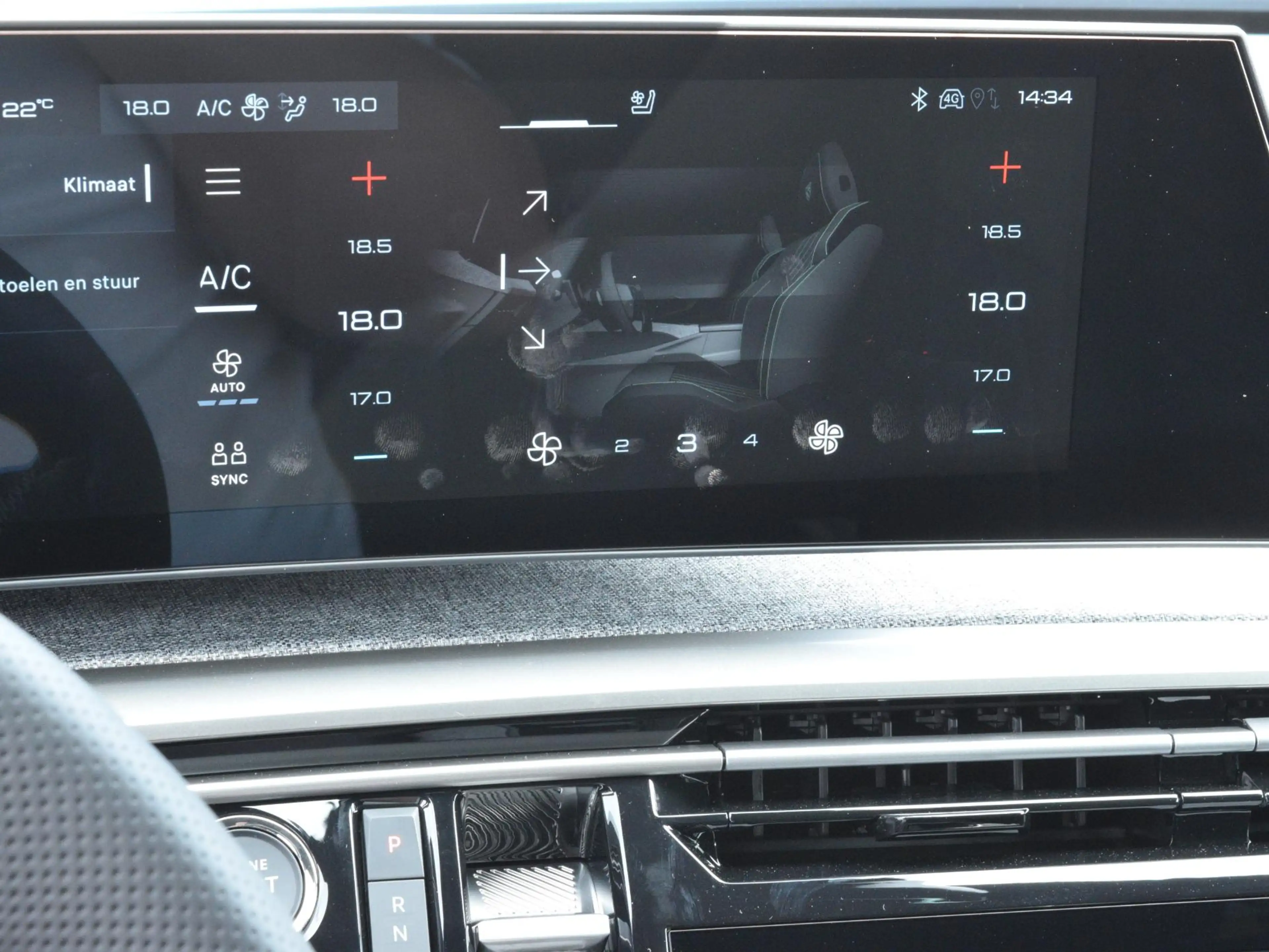 Peugeot 3008 1.2 Hybrid 145 GT Exclusive LEDEREN BEKLEDING | 36 — photo 12