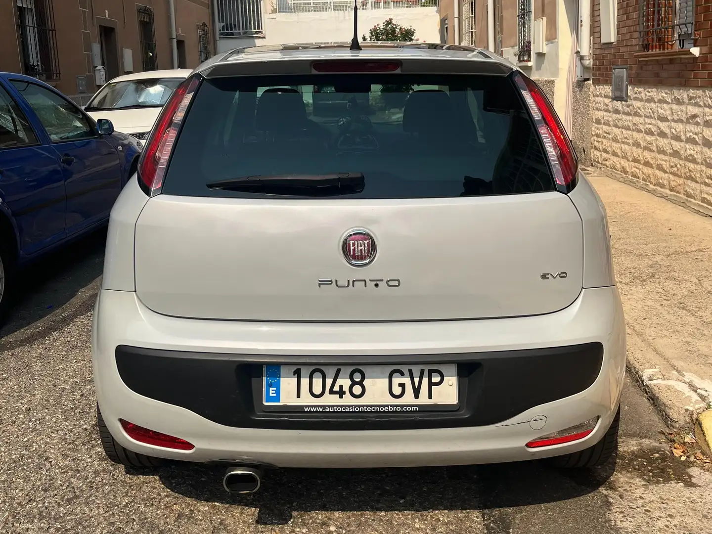 Fiat Punto Evo Punto Evo 1.4 Dynamic 105 S Plateado - 2