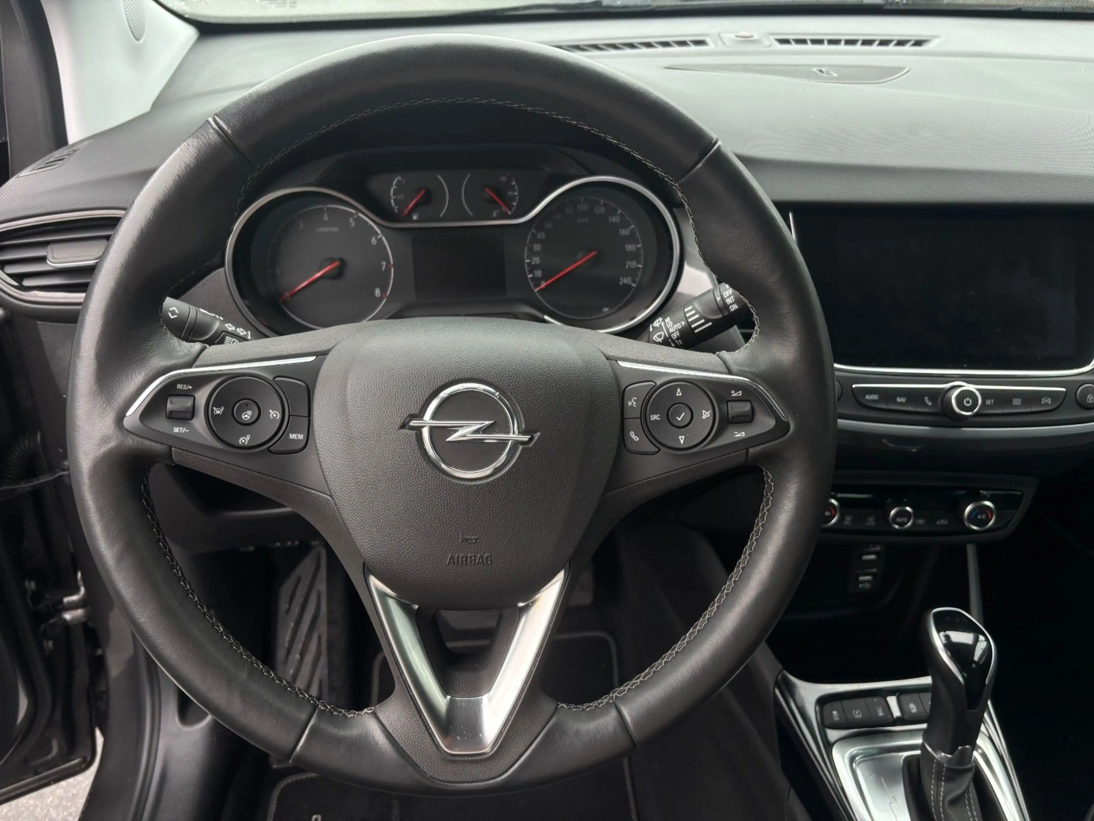 Opel Crossland X Elegance 1.2 /Allwetter/Kamera/LED — photo 14