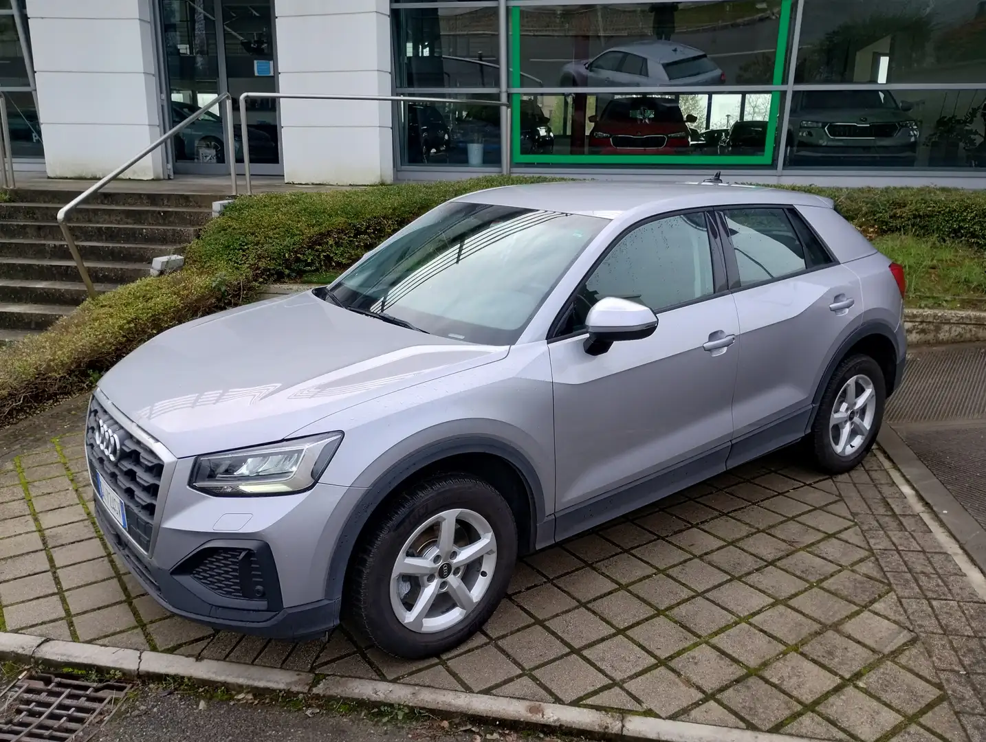 Audi Q2 Q2 I 2021 35 2.0 tdi Business quattro s-tronic Zilver - 2