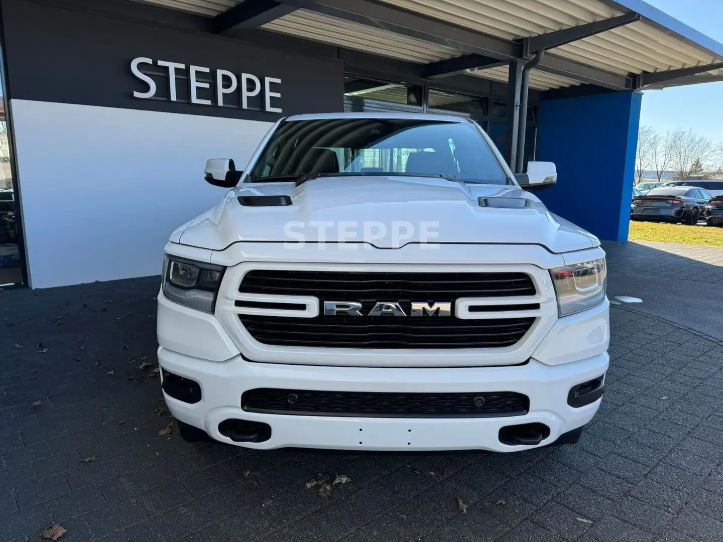 Dodge RAM 1500 5,7LPG  LARAMIE Sport Luftfed. AHK 20" Weiß - 2