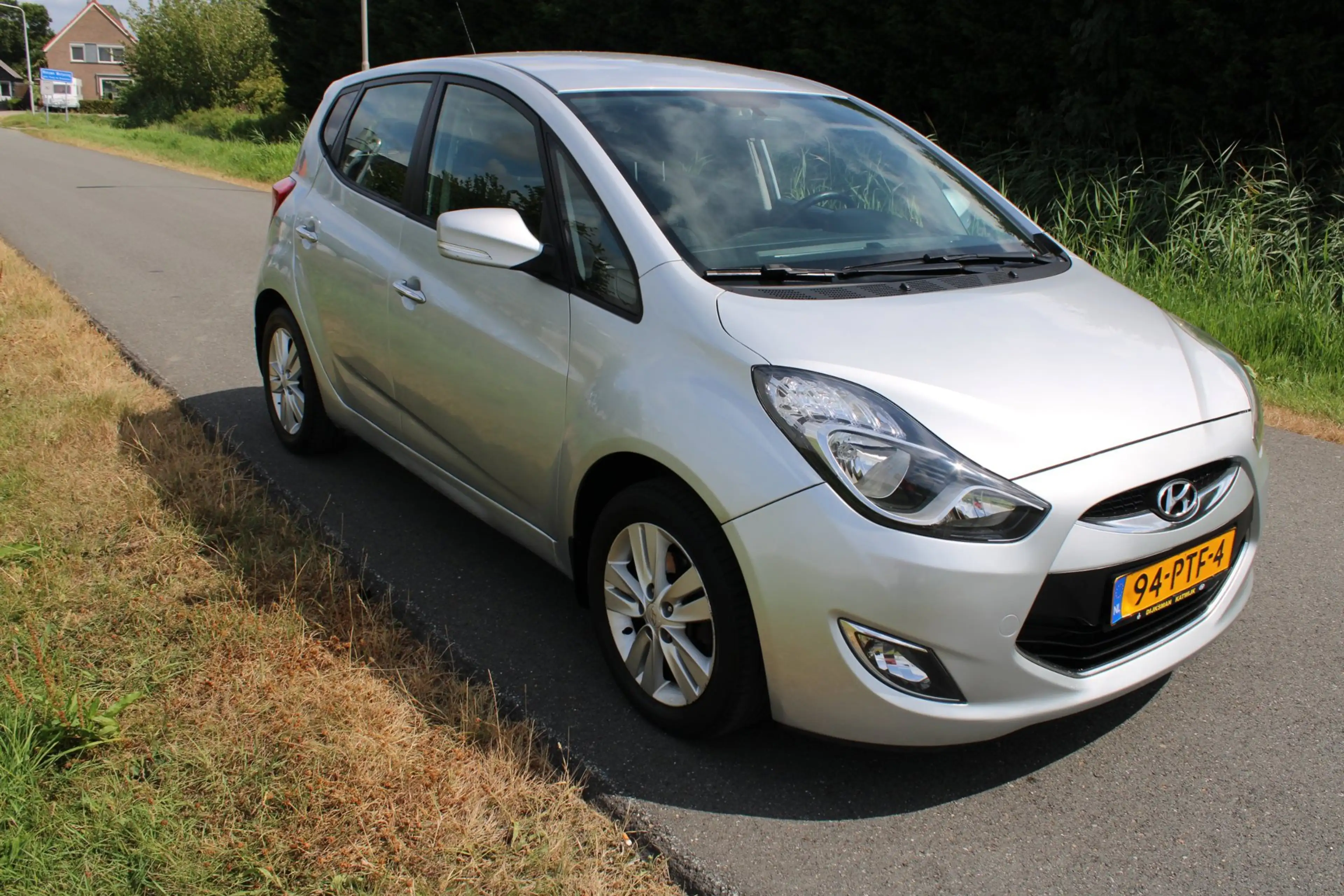 Hyundai iX20 1.4i i-Vision — photo 7