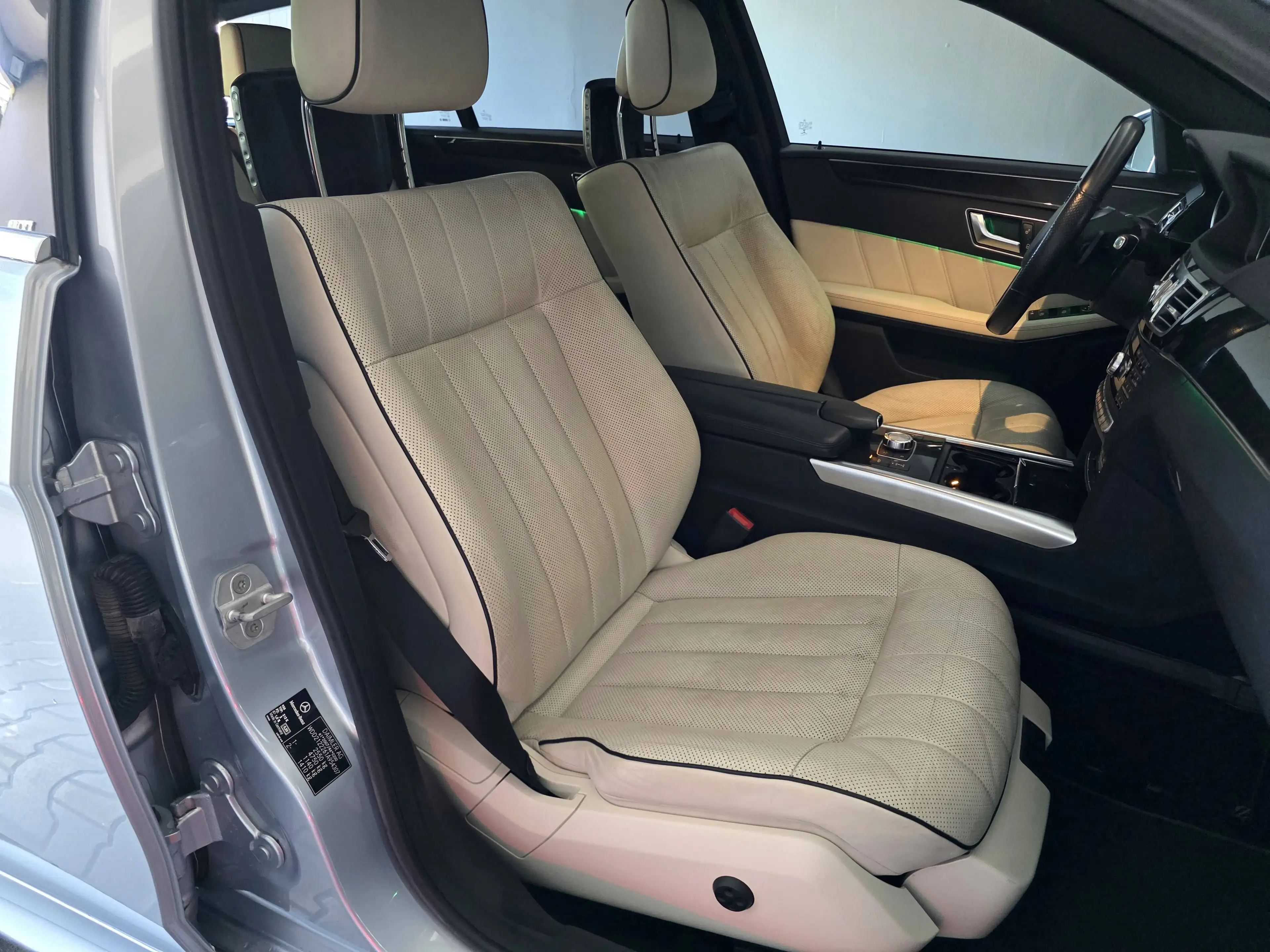 Mercedes-Benz E 350 d T, BLUETEC, AMG LINE, PANO, DISTRONIC, TV — photo 11
