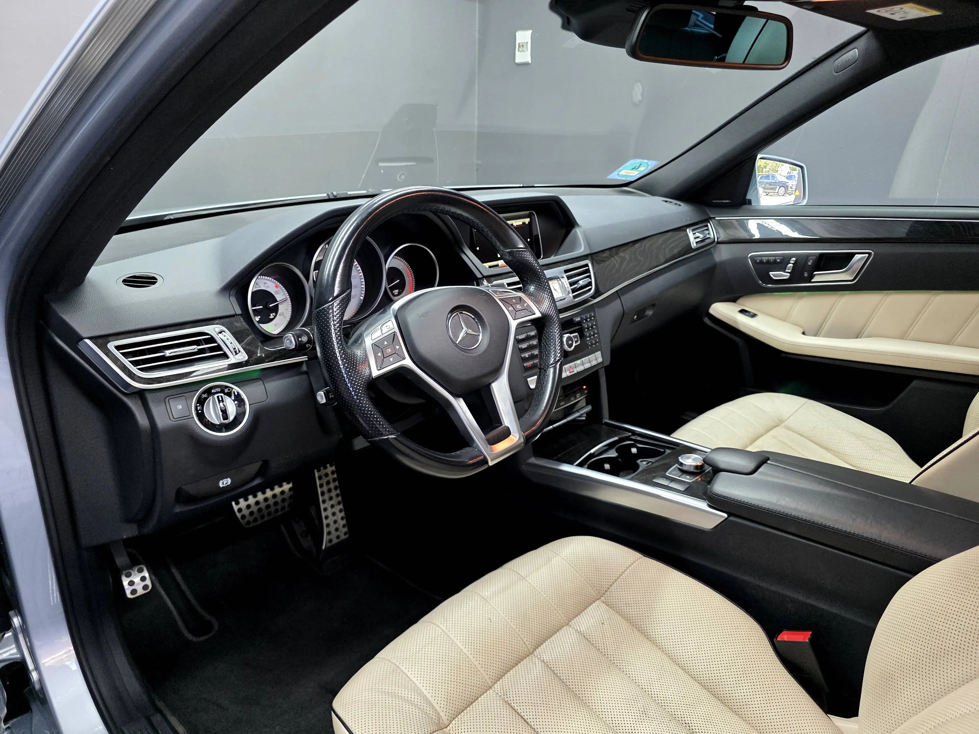 Mercedes-Benz E 350 d T, BLUETEC, AMG LINE, PANO, DISTRONIC, TV — photo 7