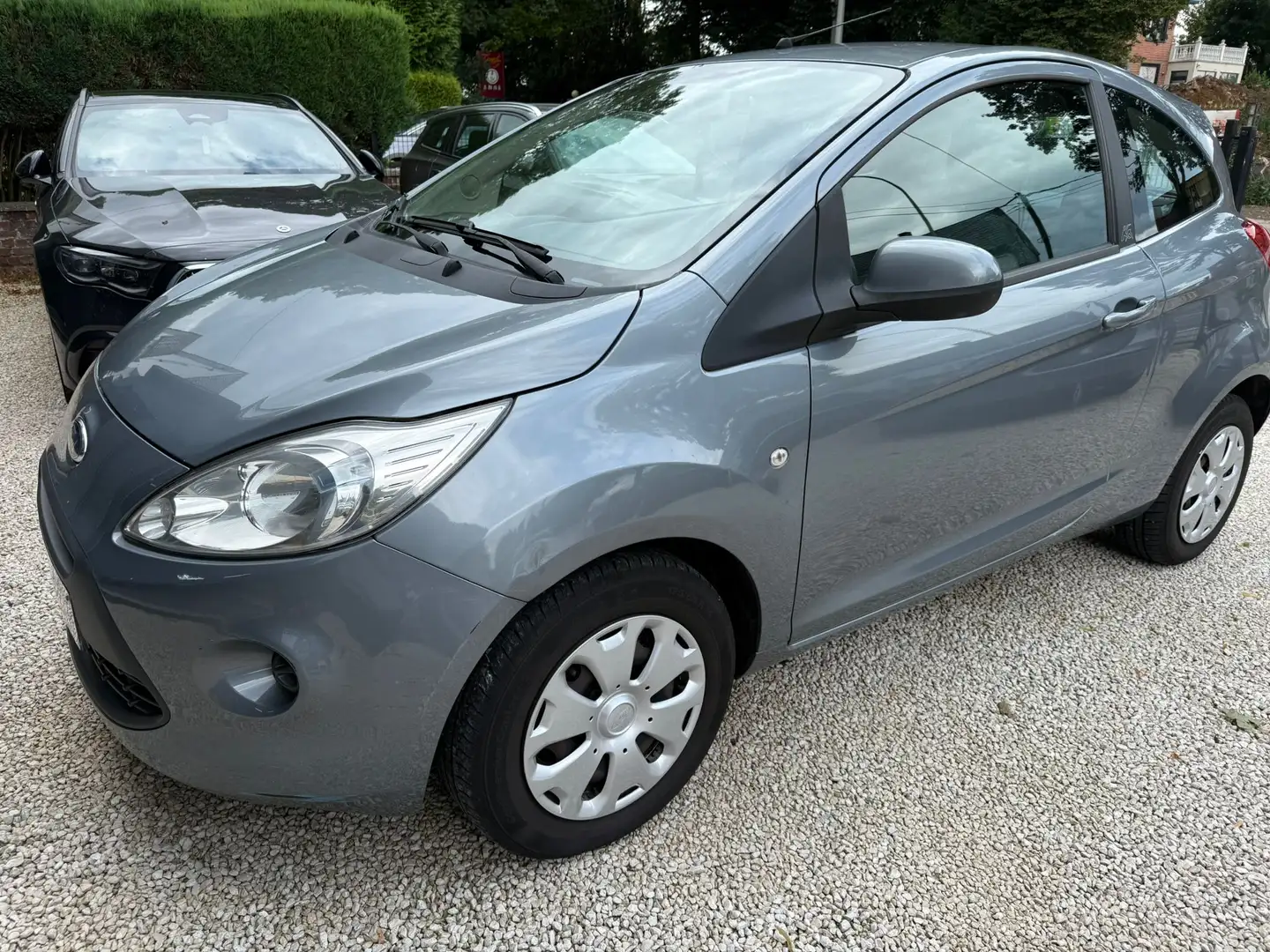 Ford Ka/Ka+ Ka 1.2i/Feuille rose/Prete à immatriculer - 1