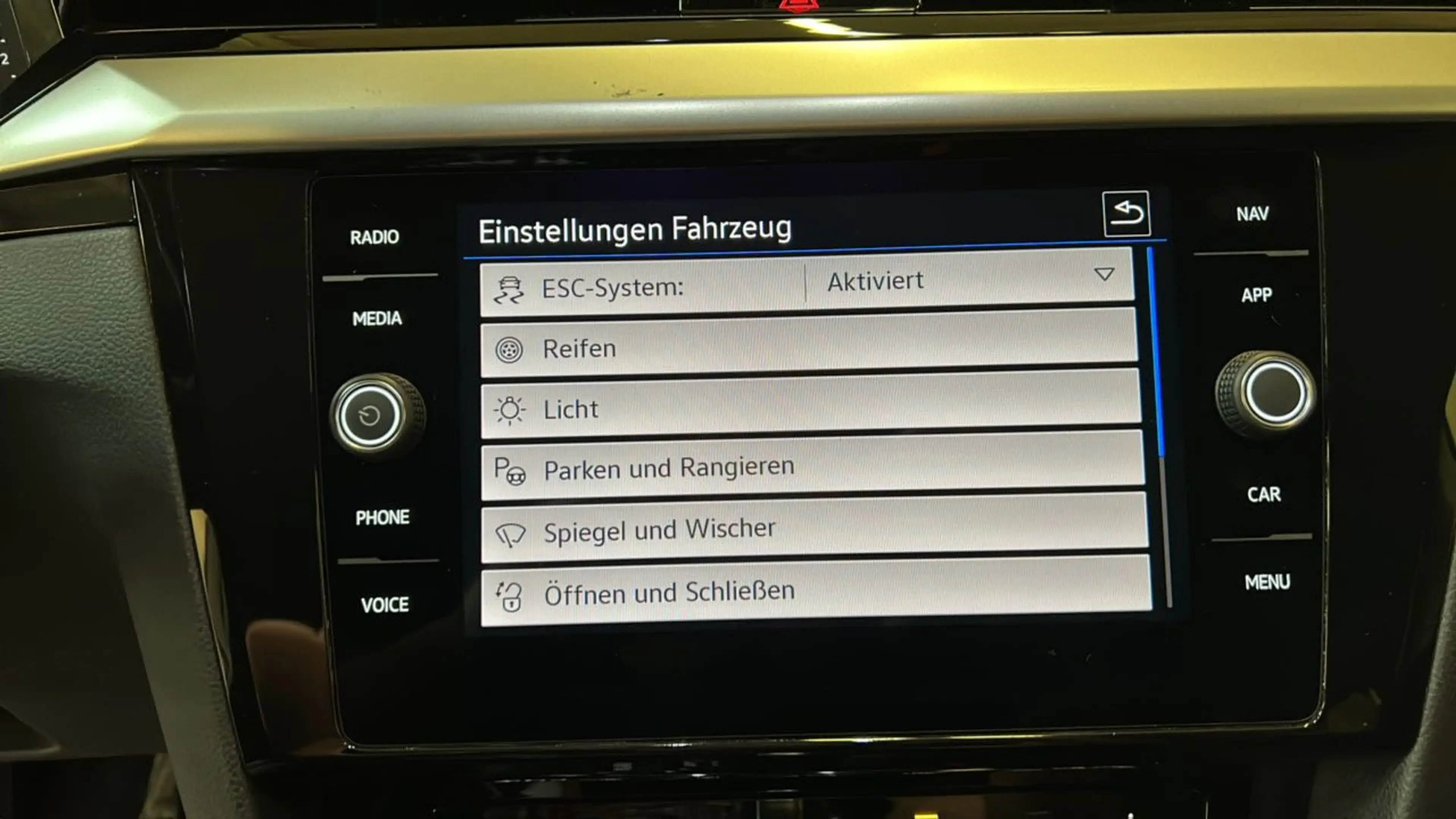 Volkswagen Arteon 2.0 TDI Elegance LED*Leder*AHK*ACC*NAVI*SHZ*ASSIS — photo 13