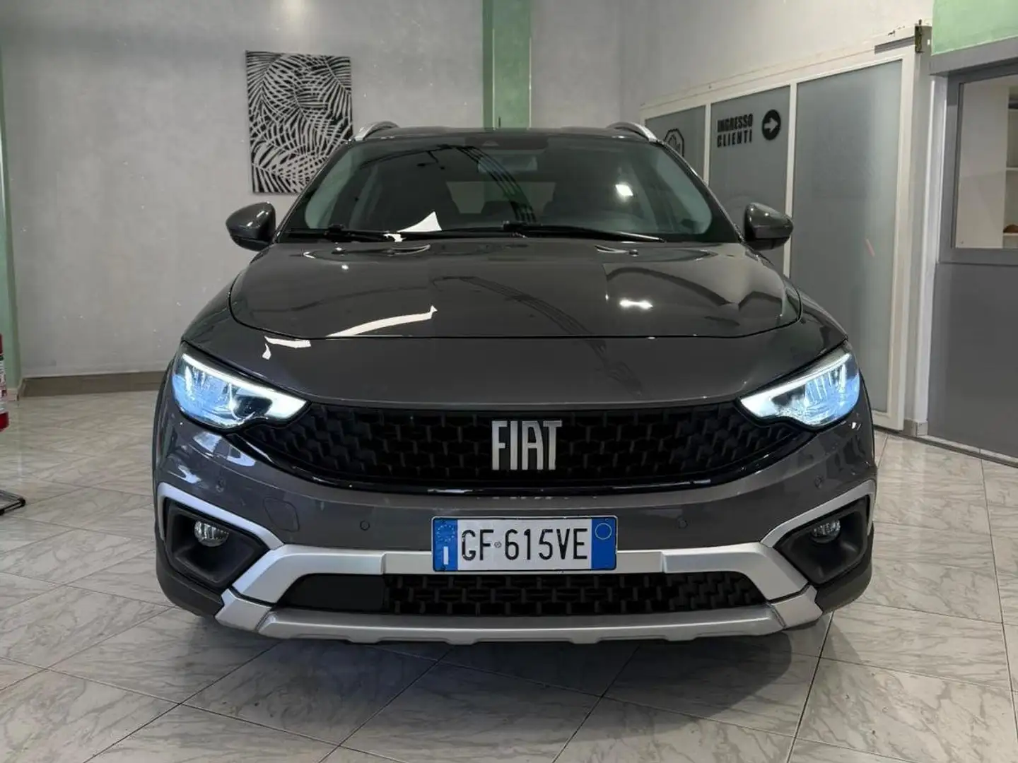 Fiat Tipo Tipo Cross 2021 1.6 mjt Cross sport Gris - 2