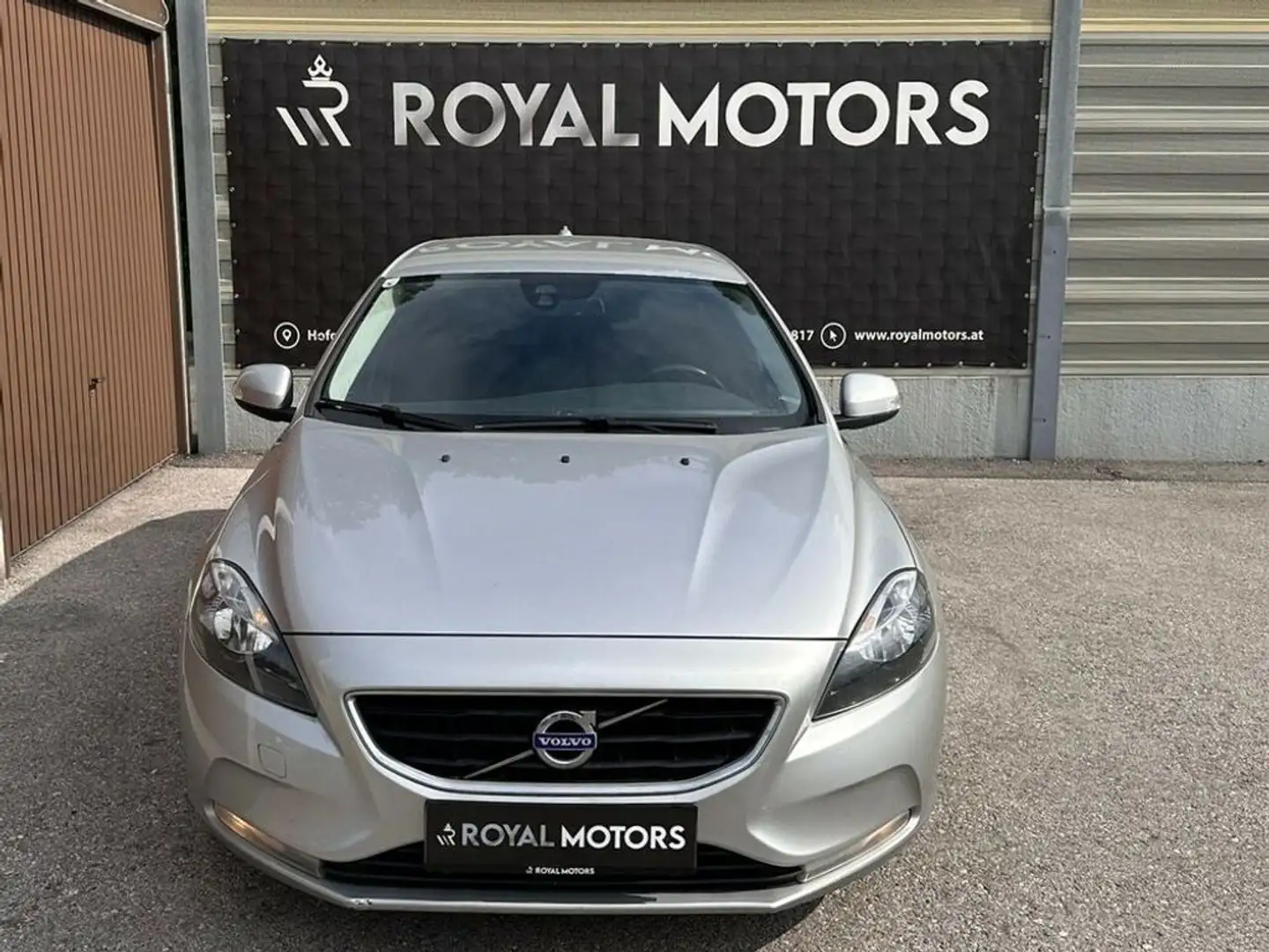 Volvo V40 Kinetic Silber - 2